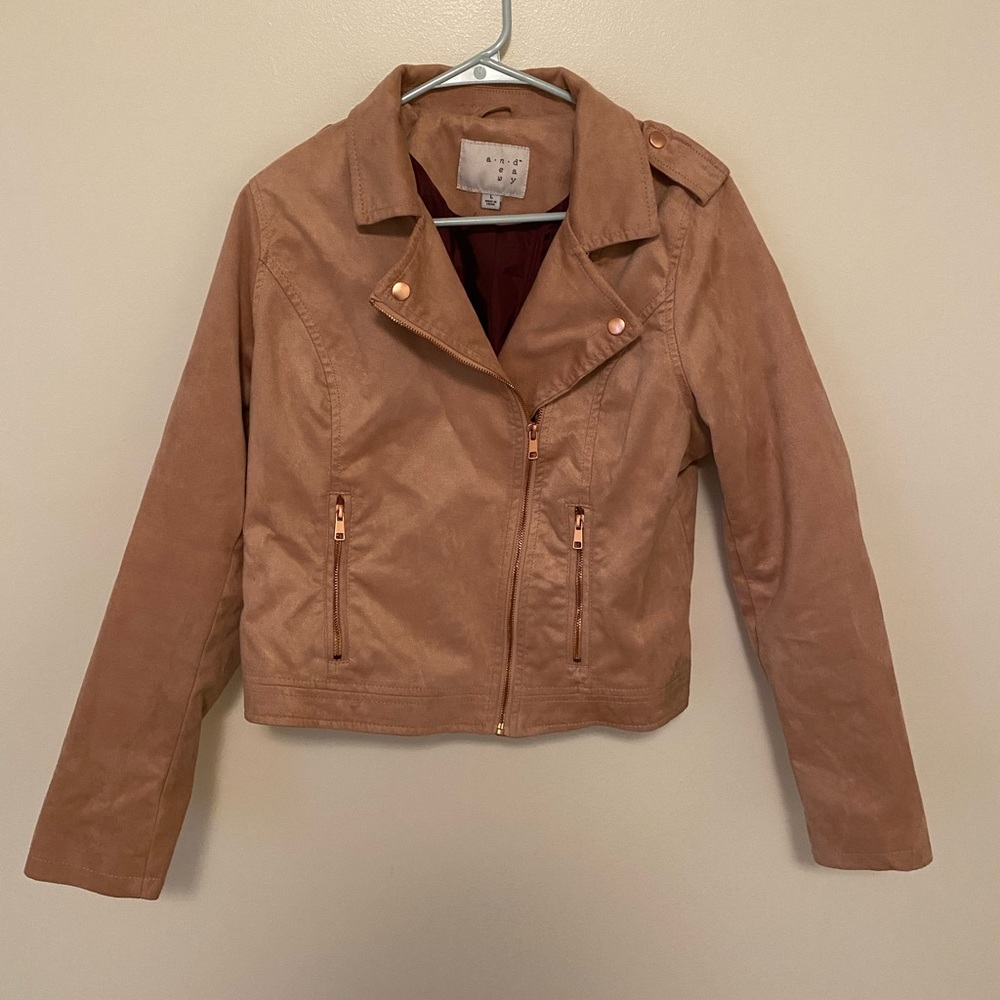 Suede Jacket. Size: Large